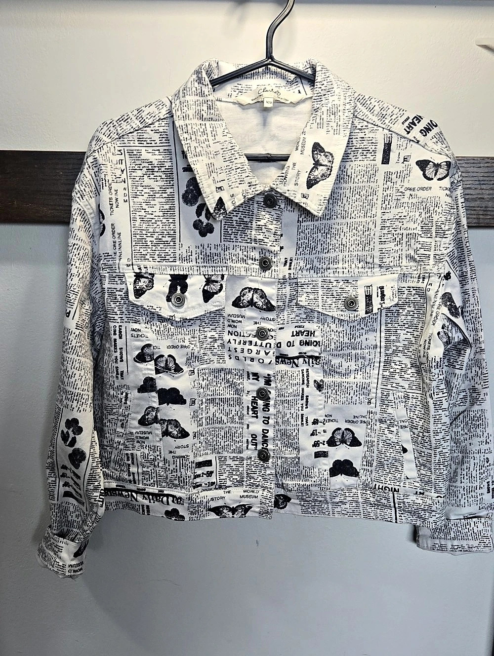 CharlieB Newspaper Print Snap Jacket Size Medium Like New